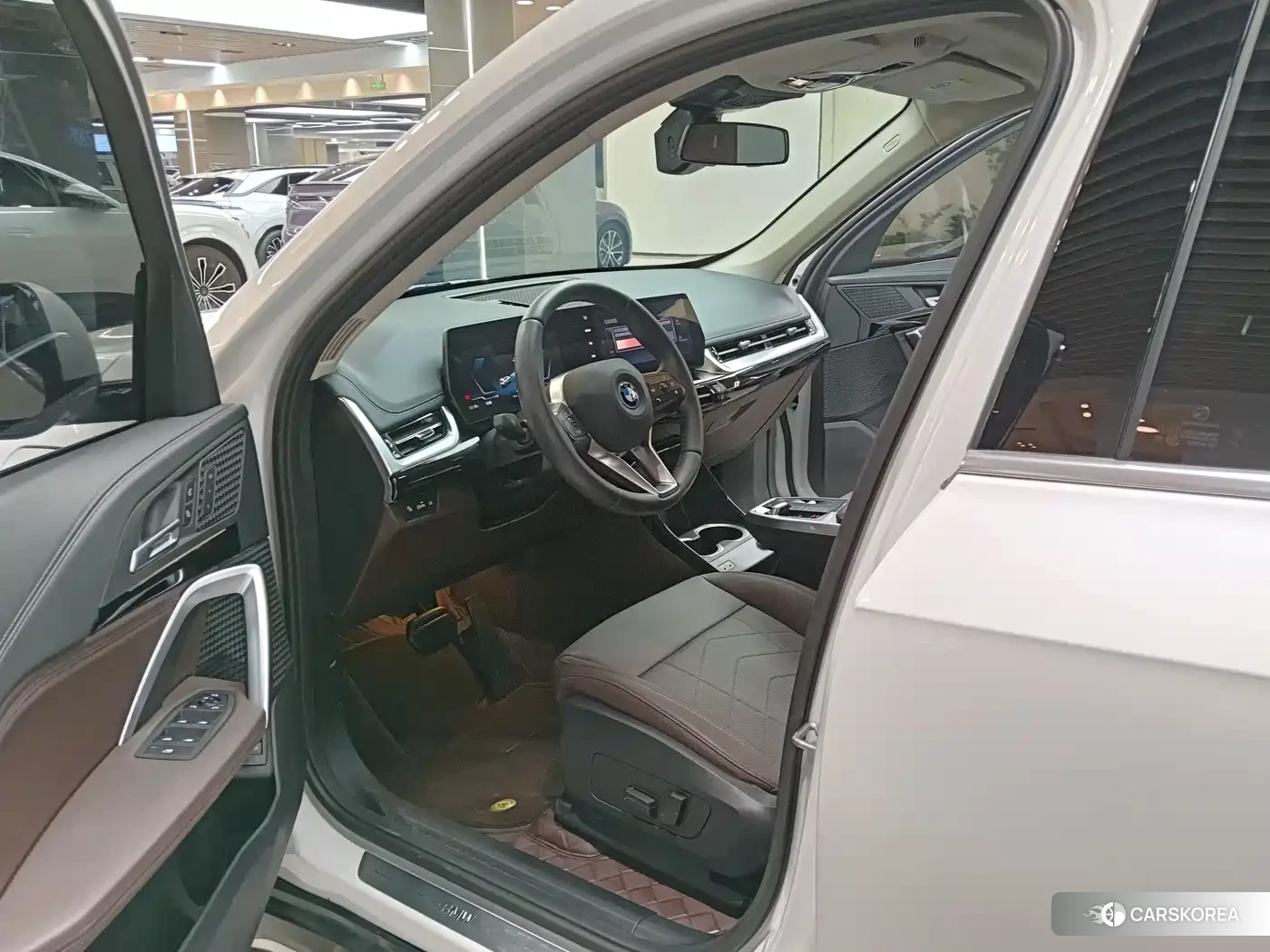 BMW iX1 id 4559664 из Китая 8