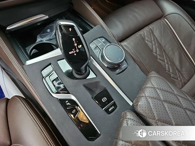 BMW 5 Series (G30) id 4758997 из Кореи 17