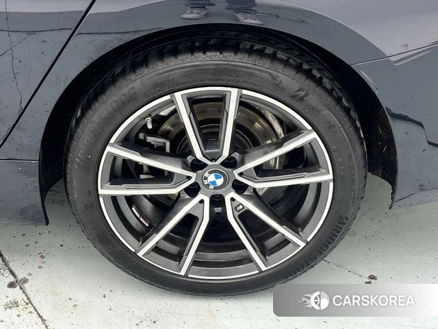 BMW 3 series id 4255988 из Китая 26