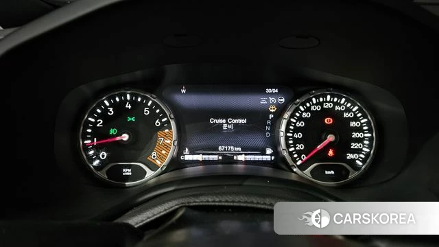 Jeep Renegade id 4250644 из Кореи 29