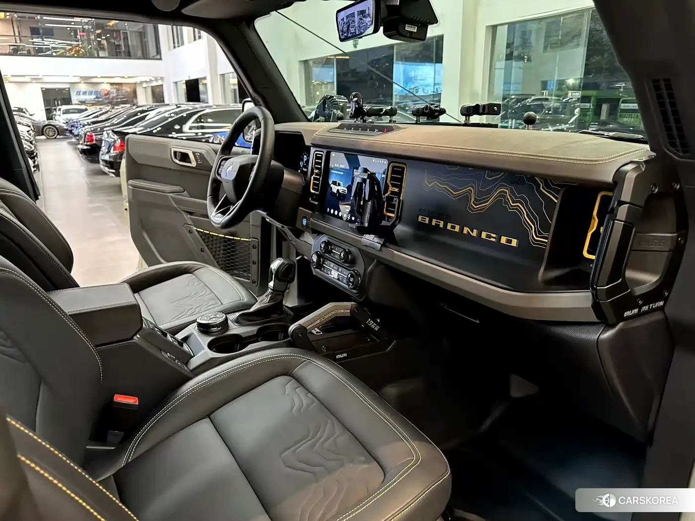 Ford Mustang id 4547384 из Китая 8