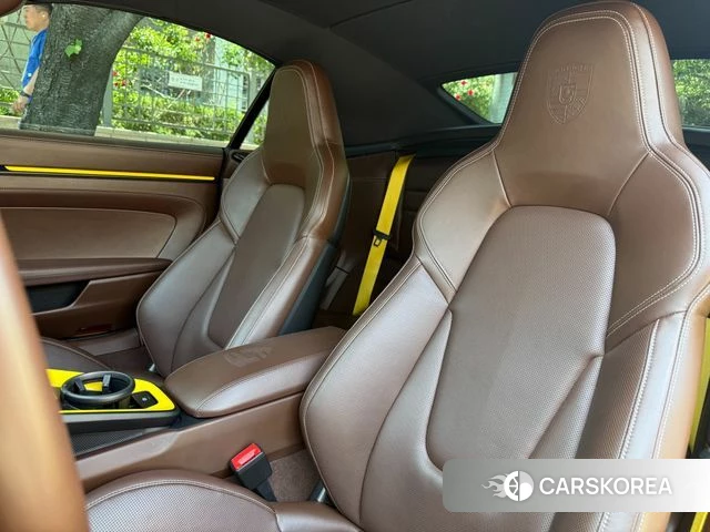Porsche 911(992) id 4329869 из Кореи 18