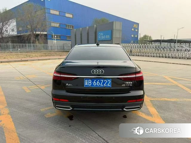 Audi A6L id 4297652 из Китая 8