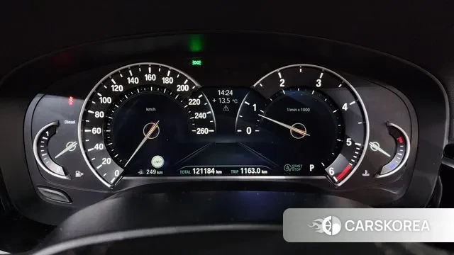 BMW 5 Series (G30) id 3403284 из Кореи 18