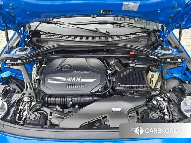 BMW 1 Series (F40) id 3057768 из Кореи 18