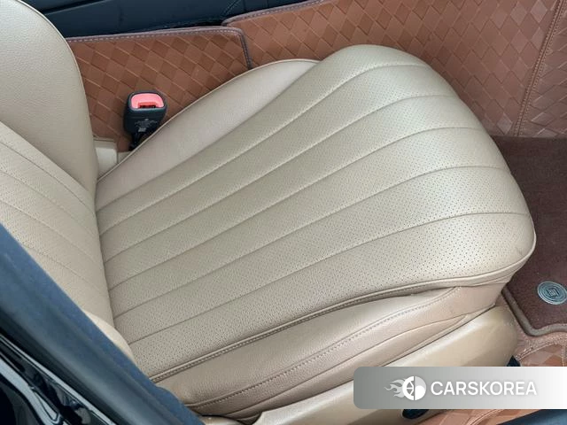 Mercedes-Benz E-class id 4260001 из Китая 26
