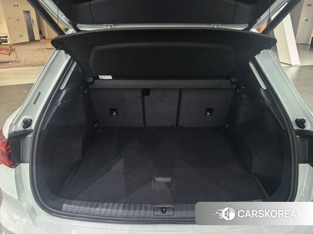 Audi Q3 id 4212690 из Китая 16