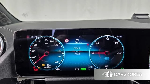 Mercedes-Benz EQA H243 id 4613739 из Кореи 18