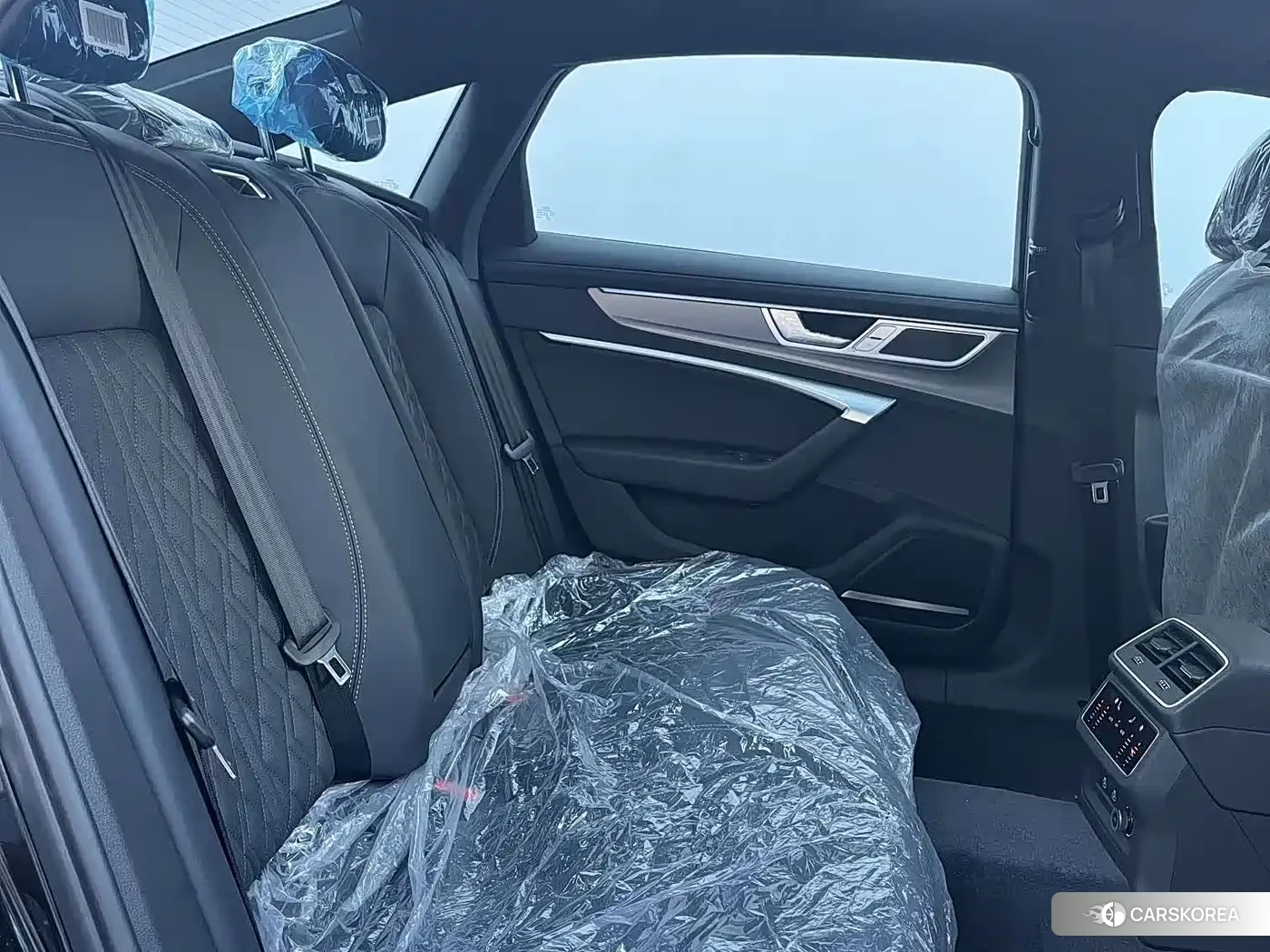 Audi A6L id 4628461 из Китая 8