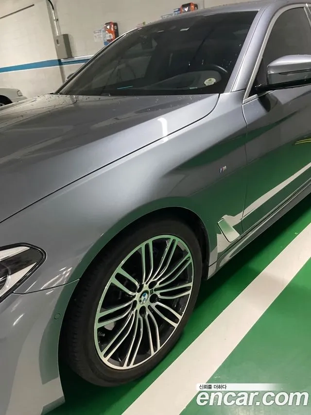 BMW 5 Series (G30) id 2948292 из Кореи 8