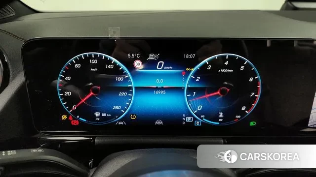 Mercedes-Benz GLA - Class H247 id 3572049 из Кореи 18