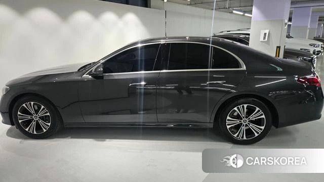 Mercedes-Benz E-Class W214 id 4185635 из Кореи 18