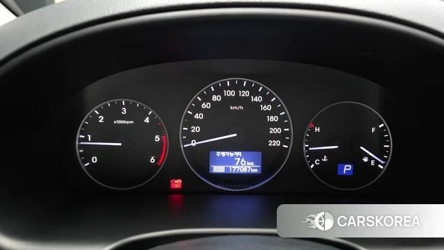 Hyundai The New Grand Starex id 4647924 из Кореи 18