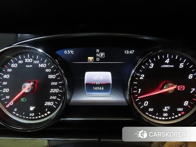 Mercedes-Benz E-Class W213 id 3656952 из Кореи 18