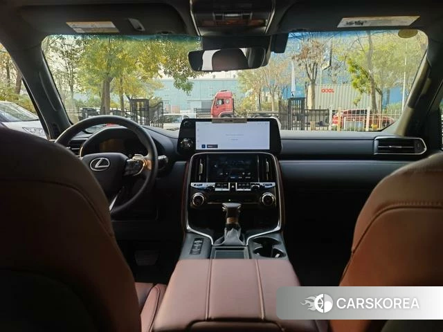 Lexus LX id 4259914 из Китая 8