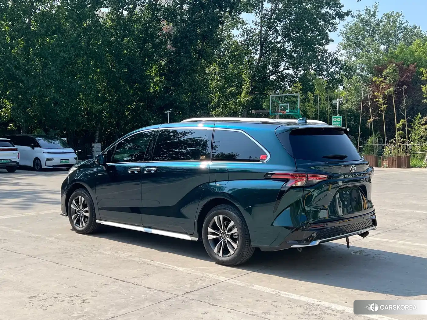 Toyota Grevia id 4577878 из Китая 8