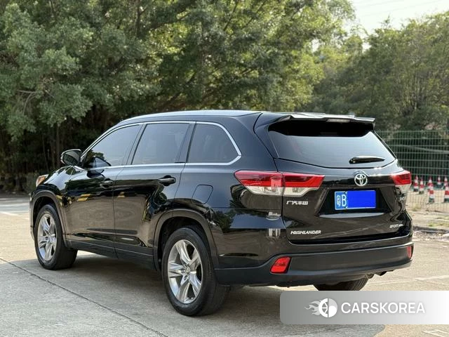 Toyota Highlander id 4278239 из Китая 14