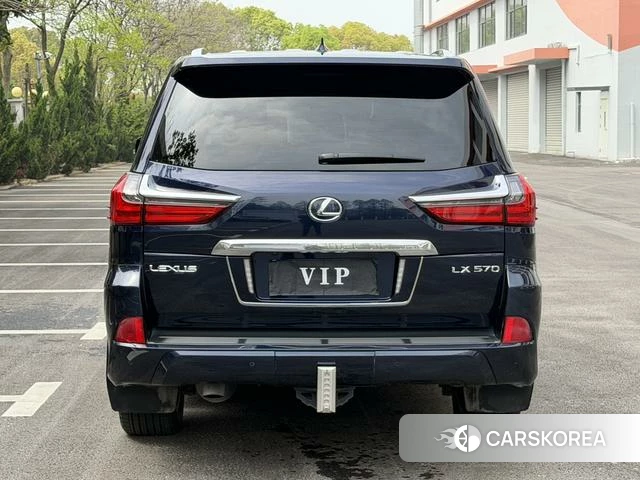 Lexus LX id 4239476 из Китая 12