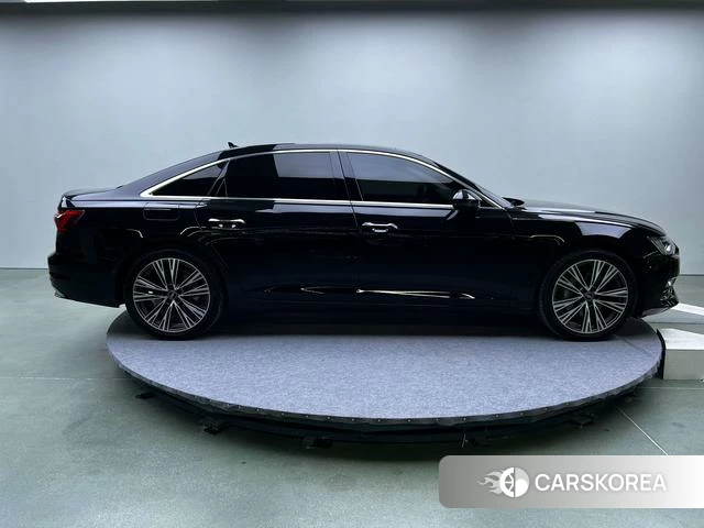 Audi A6L id 4262614 из Китая 8