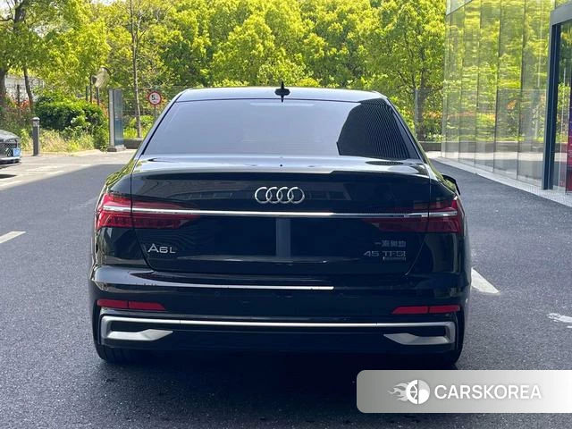 Audi A6L id 4206982 из Китая 14