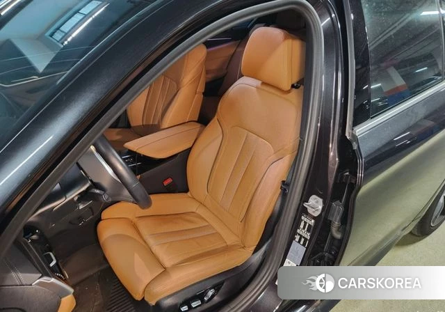 BMW 5 Series (G30) id 3982042 из Кореи 10