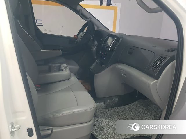 Hyundai The New Grand Starex id 4625258 из Кореи 18