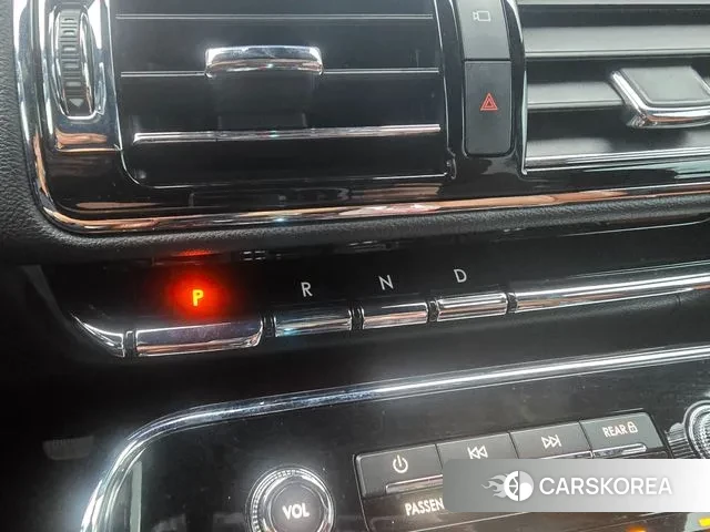 Lincoln Navigator 4th generation id 2999299 из Кореи 17