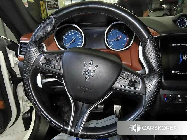 Maserati Ghibli id 4390064 из Кореи 18