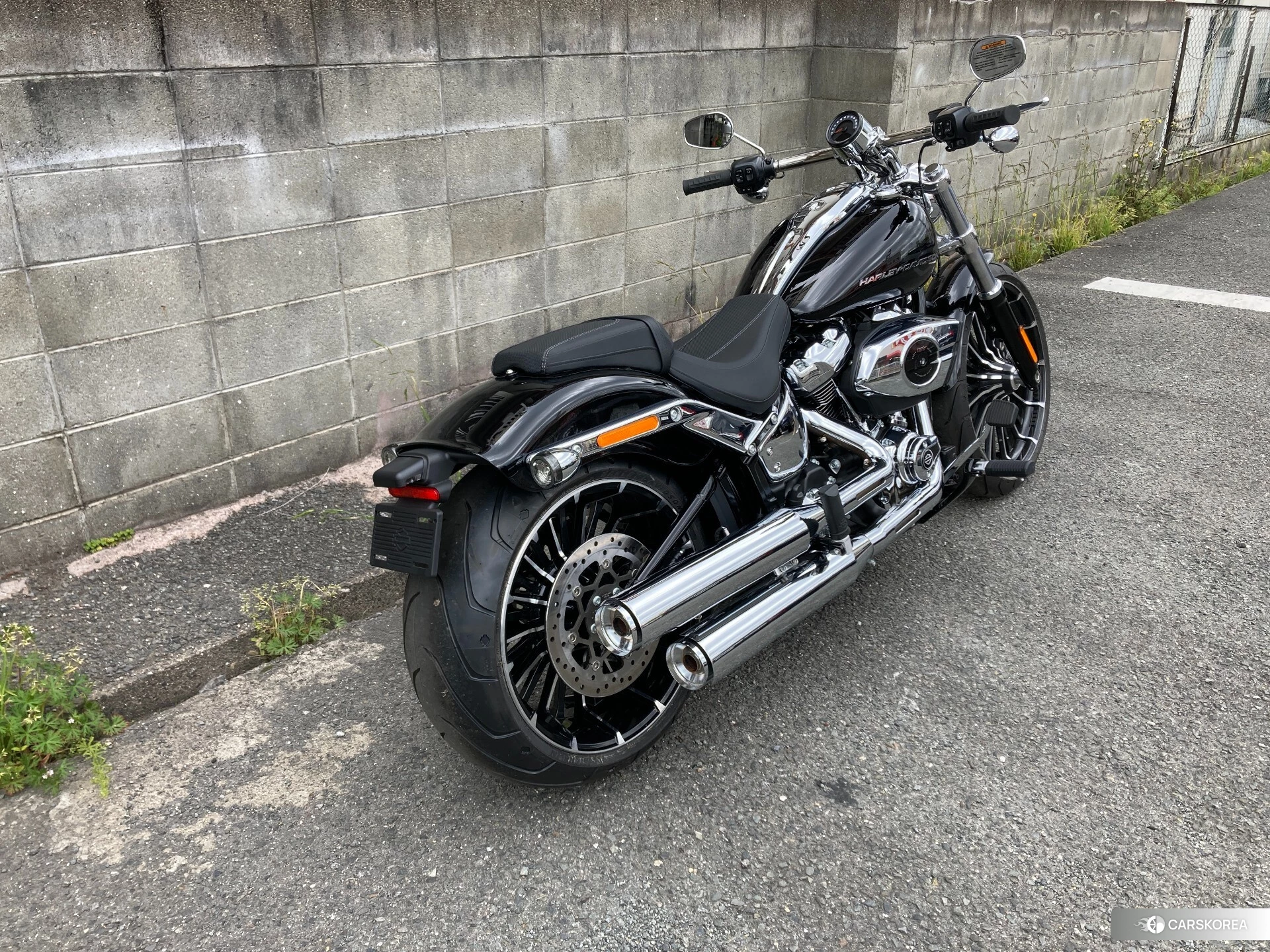 Harley-Davidson Softail Breakout FXBR1750 id 3946749 из Японии 8