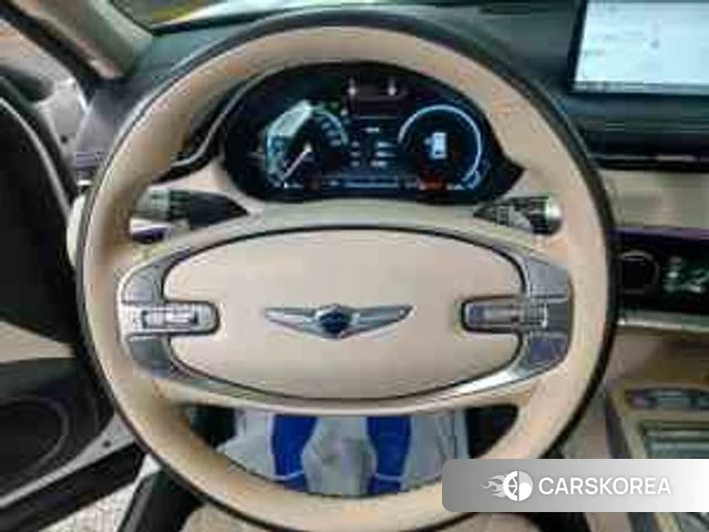 Genesis GV70 id 3839777 из Кореи 18