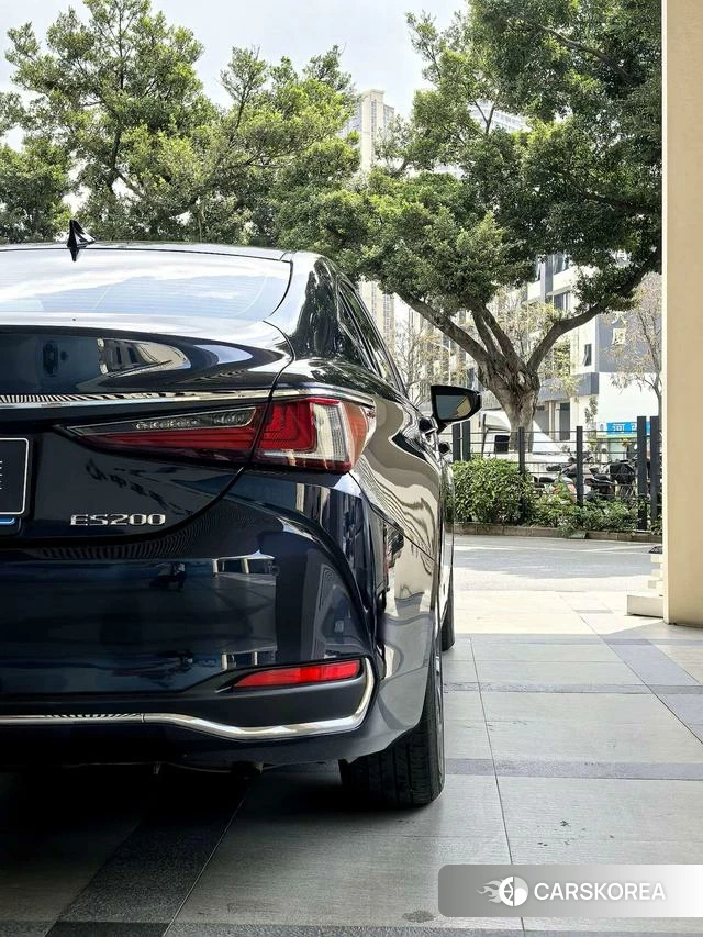 Lexus ES id 4314231 из Китая 9