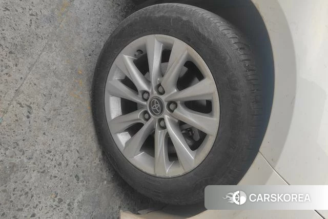 Toyota Corolla id 4257188 из Китая 15