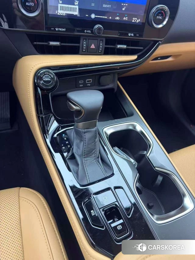 Lexus NX id 3920262 из Китая 16
