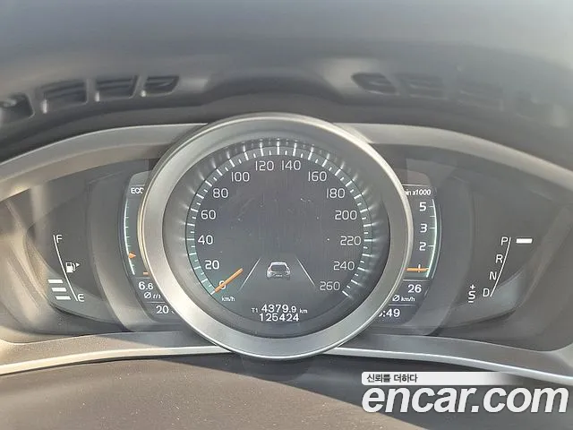 Volvo V40 Cross-Country id 2761549 из Кореи 12