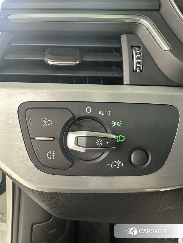 Audi A4L id 4314462 из Китая 12