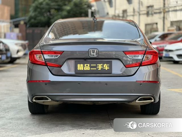 Honda Accord id 4277952 из Китая 11