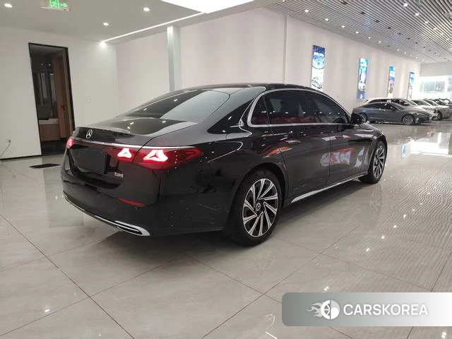 Mercedes-Benz E-class id 4374788 из Китая 16