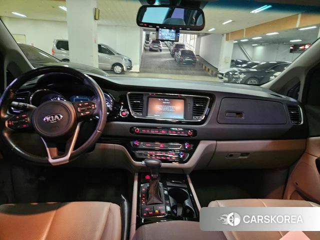 Kia All New Carnival id 4684613 из Кореи 18