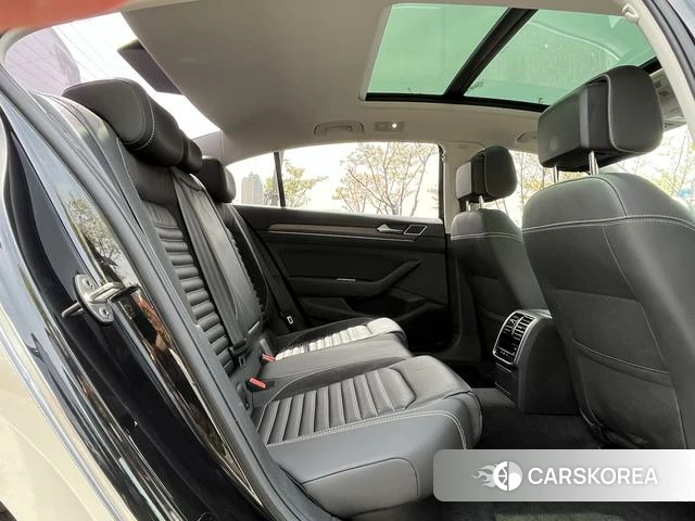 Volkswagen Magotan id 4272247 из Китая 19