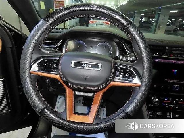 Jeep Grand Cherokee (WL) id 3770128 из Кореи 18