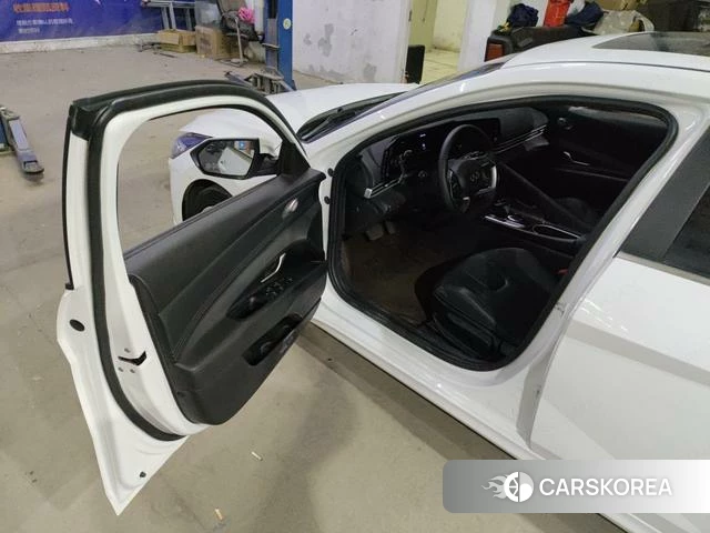 Hyundai Elantra id 4333797 из Китая 8