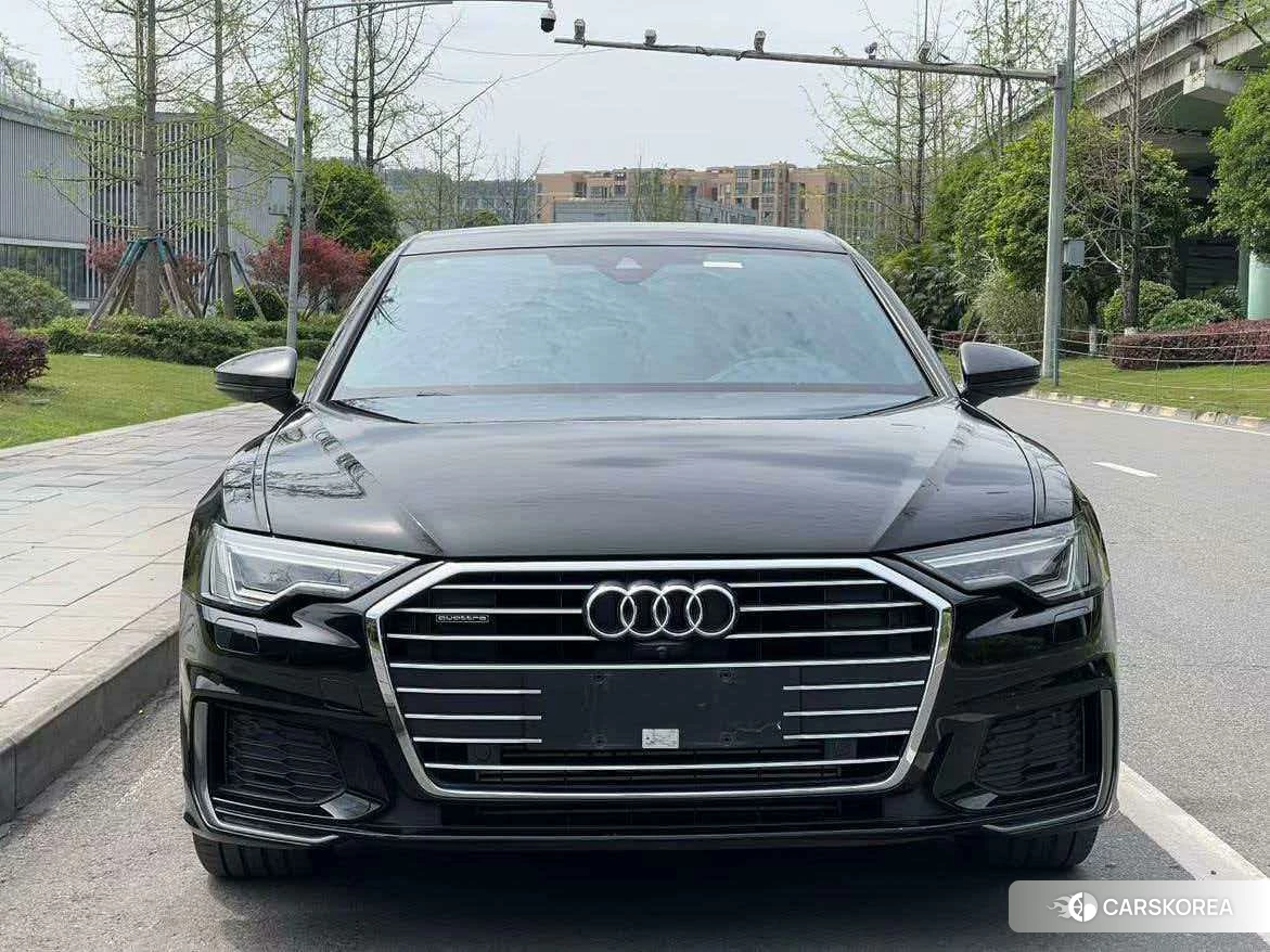 Audi A6L id 4407534 из Китая 8