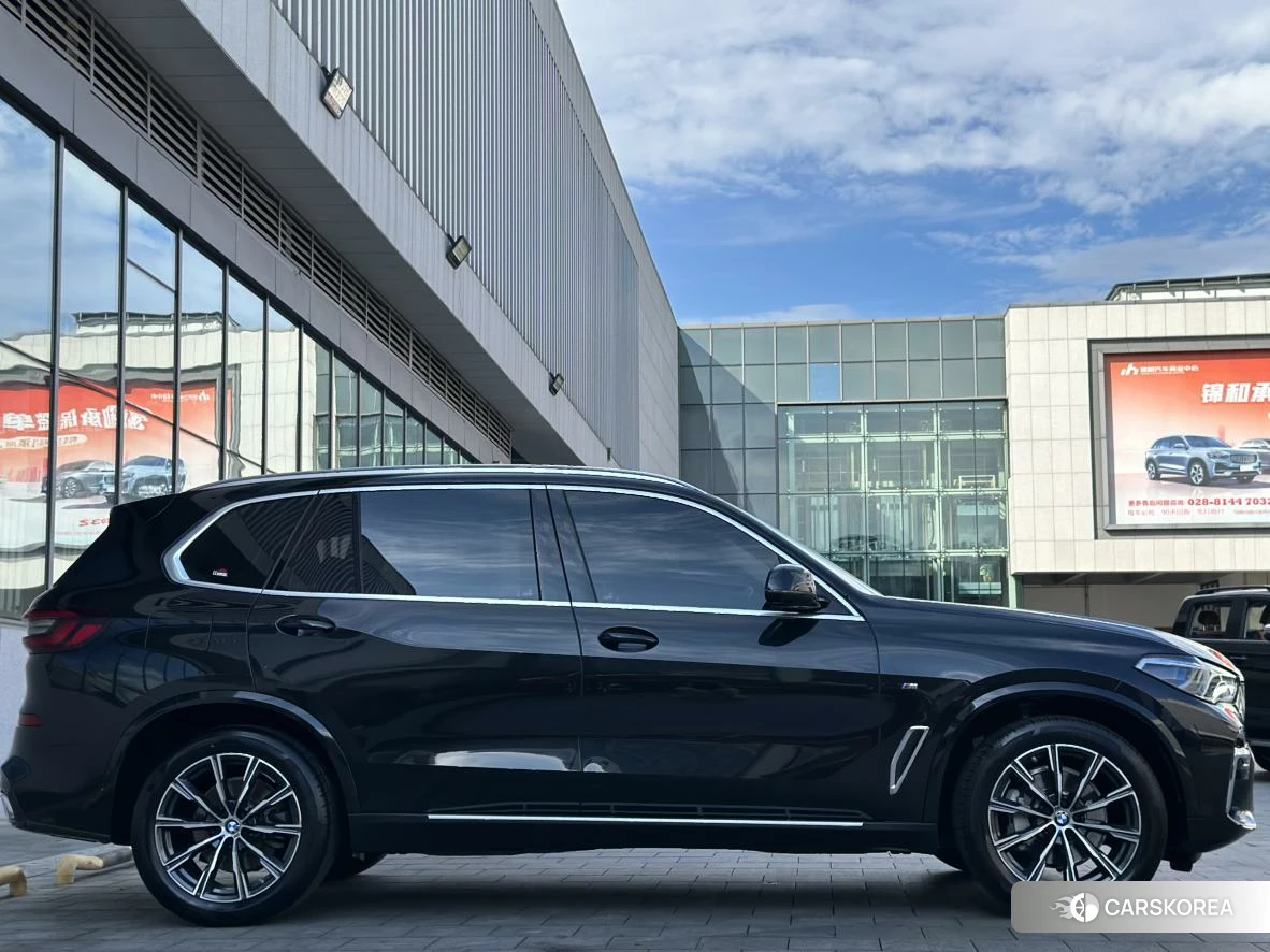 BMW X5 id 4492962 из Китая 17