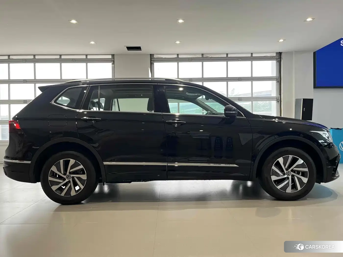 Volkswagen Tiguan L id 4546466 из Китая 13