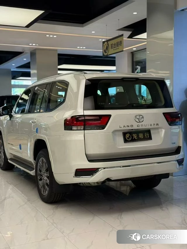 Toyota Land Cruiser (imported) id 4299998 из Китая 8