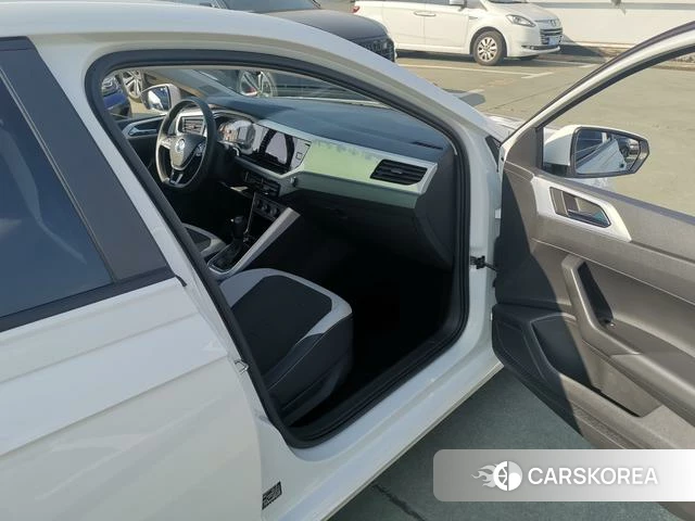 Volkswagen Polo id 4336126 из Китая 18