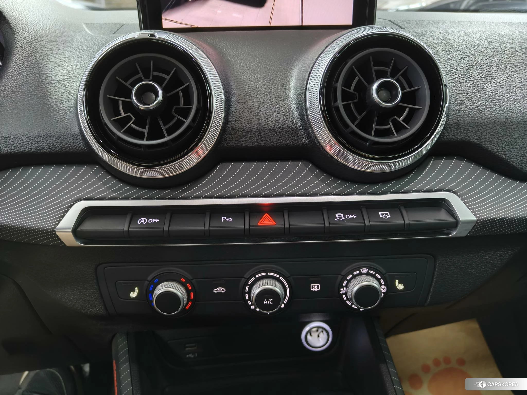 Audi Q2L id 4454181 из Китая 15