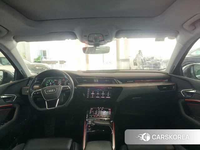 Audi e-tron (imported) id 4208643 из Китая 15