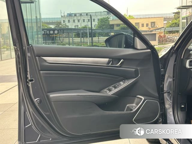 Honda Accord id 4348783 из Китая 28