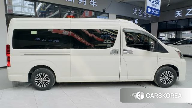 Toyota Hiace id 4261861 из Китая 26